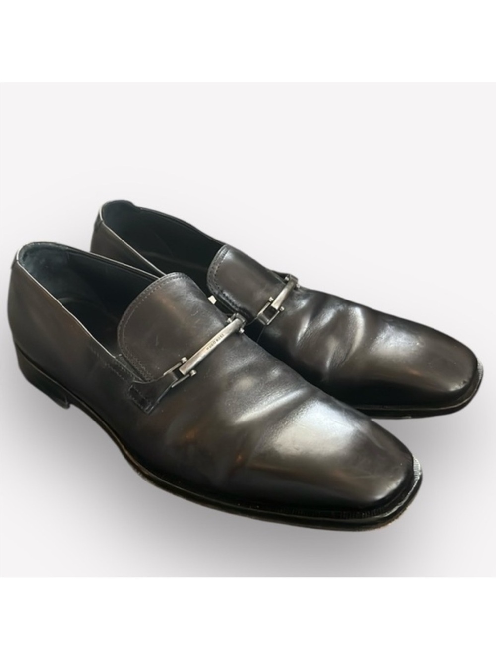 🇪🇸🐠 Hugo Boss Black Leather Silver Bit Loafers – Size 10.5